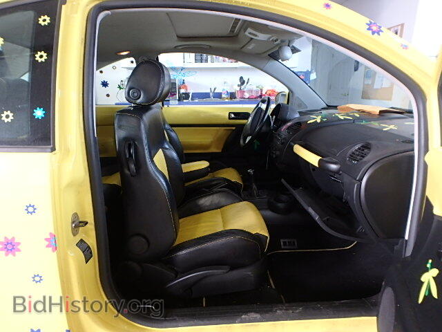 2002 VOLKSWAGEN BEETLE - VIN: 3VWCD21C22M458433 - Фото 5