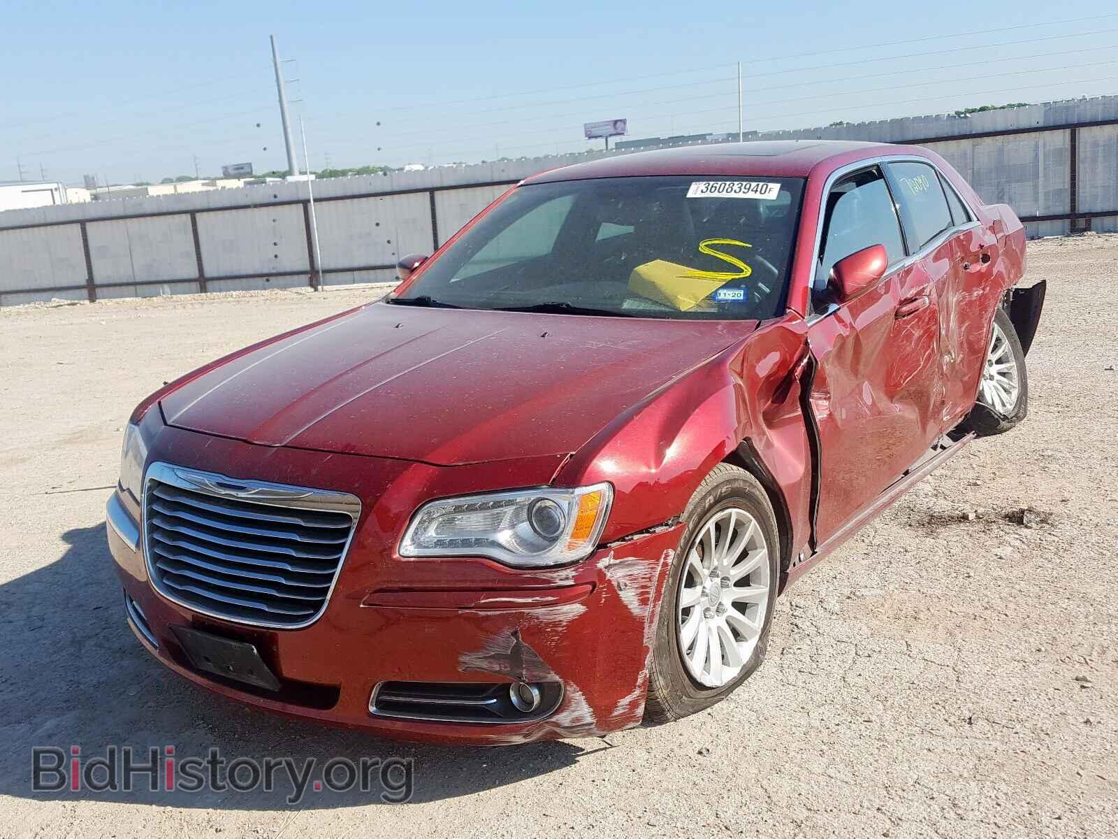 2014 CHRYSLER 300 - VIN: 2C3CCAAG9EH228589 - Фото 2