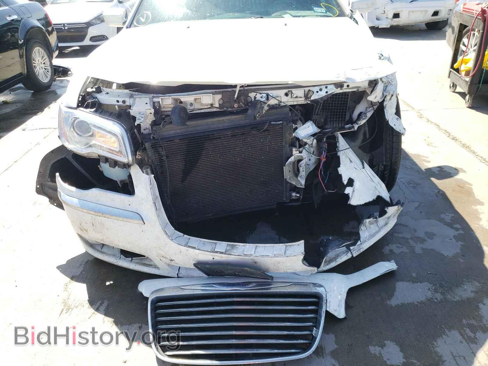 2014 CHRYSLER 300 - VIN: 2C3CCAAG0EH327026 - Фото 9