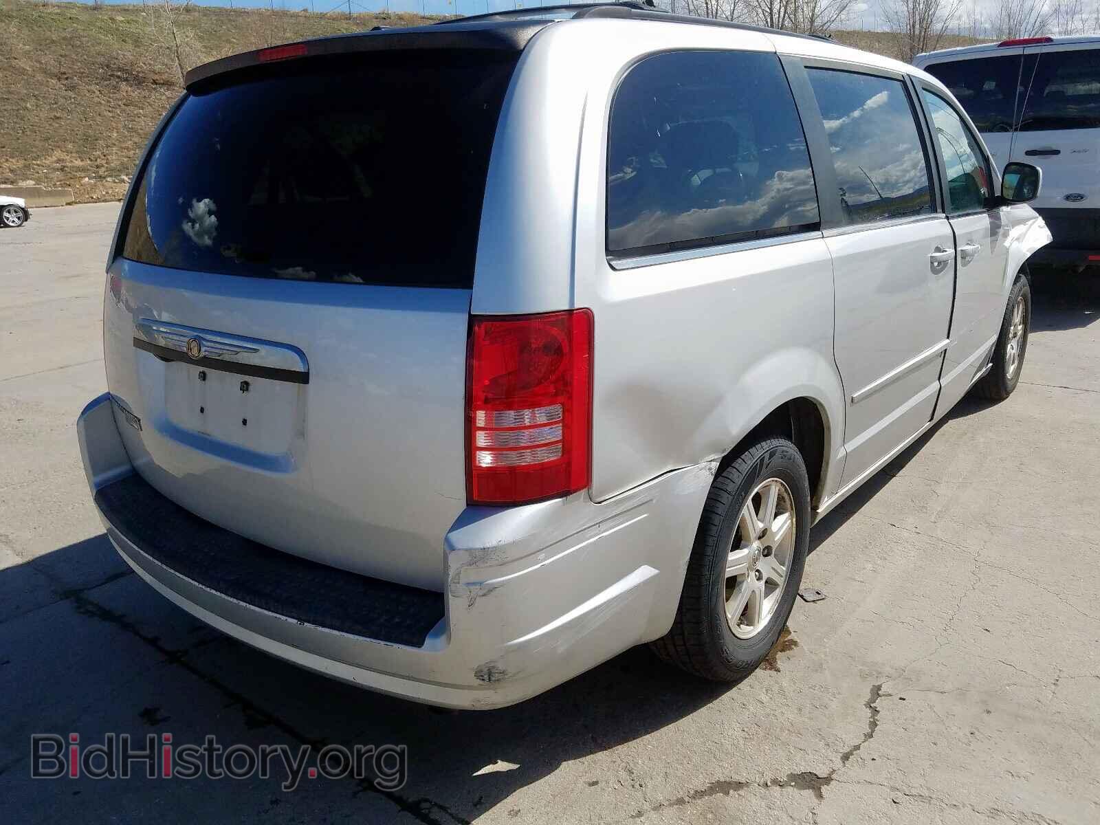 2008 CHRYSLER MINIVAN - VIN: 2A8HR54P58R648652 - Фото 4