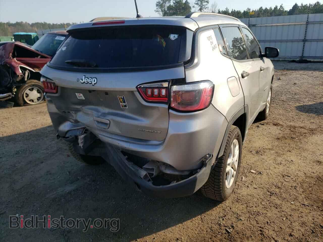 2017 JEEP COMPASS - VIN: 3C4NJDAB4HT647297 - Фото 4