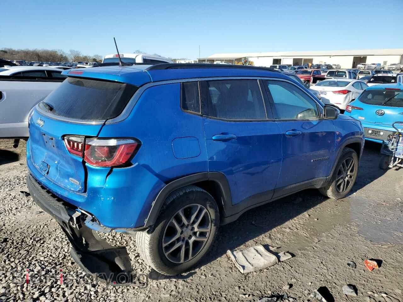 2018 JEEP COMPASS - VIN: 3C4NJCBB5JT487834 - Фото 3