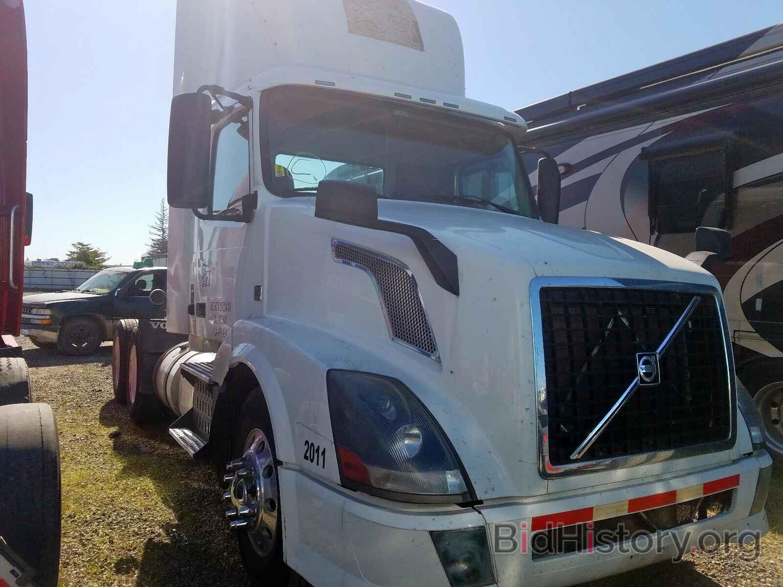 Photo 4V4NC9EH8EN153532 - VOLVO VN 2014