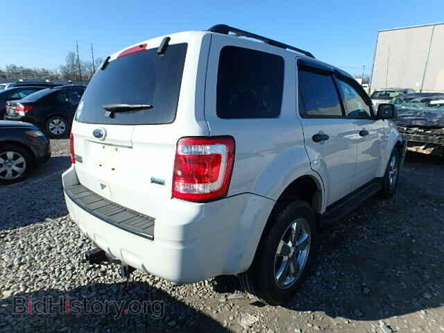 2011 FORD ESCAPE - VIN: 1FMCU0DG2BKA12632 - Photo 4