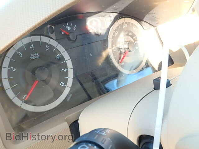 2011 FORD ESCAPE - VIN: 1FMCU0DG2BKA12632 - Photo 8