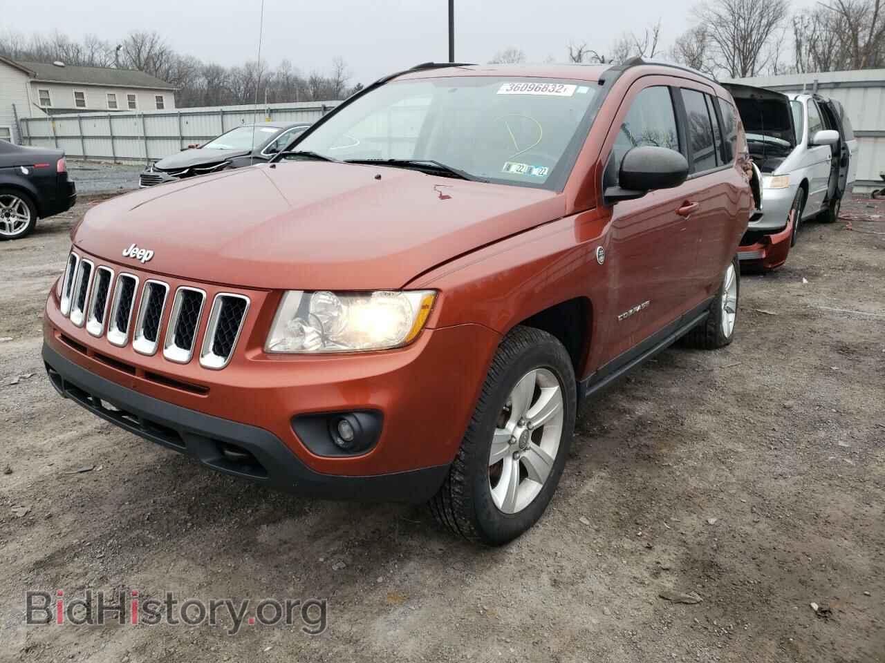 2012 JEEP COMPASS - VIN: 1C4NJDEBXCD613082 - Photo 2