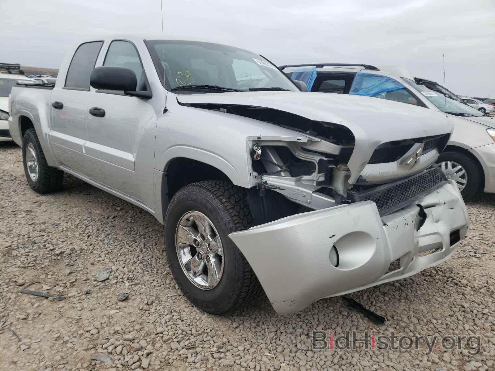 Photo 1Z3HT48N76S538506 - MITSUBISHI RAIDER 2006