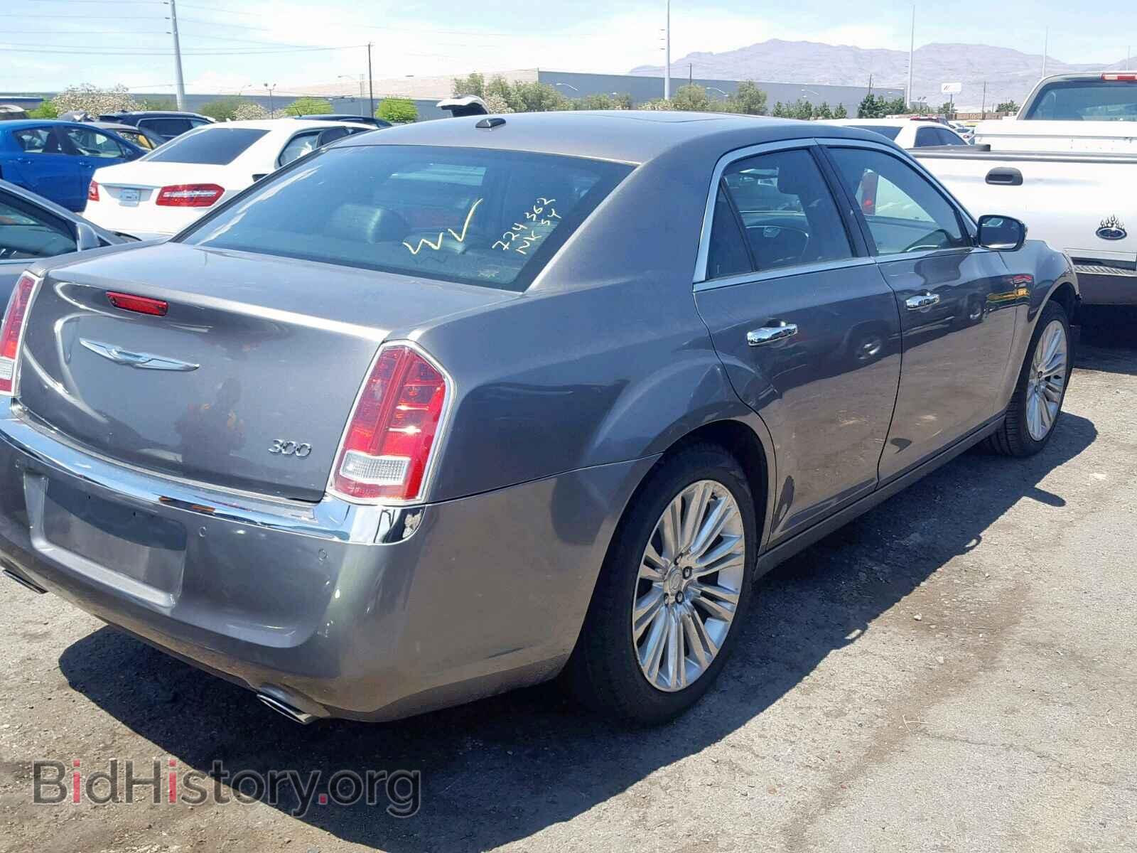 2011 CHRYSLER 300 - VIN: 2C3CA5CG4BH527445 - Фото 4