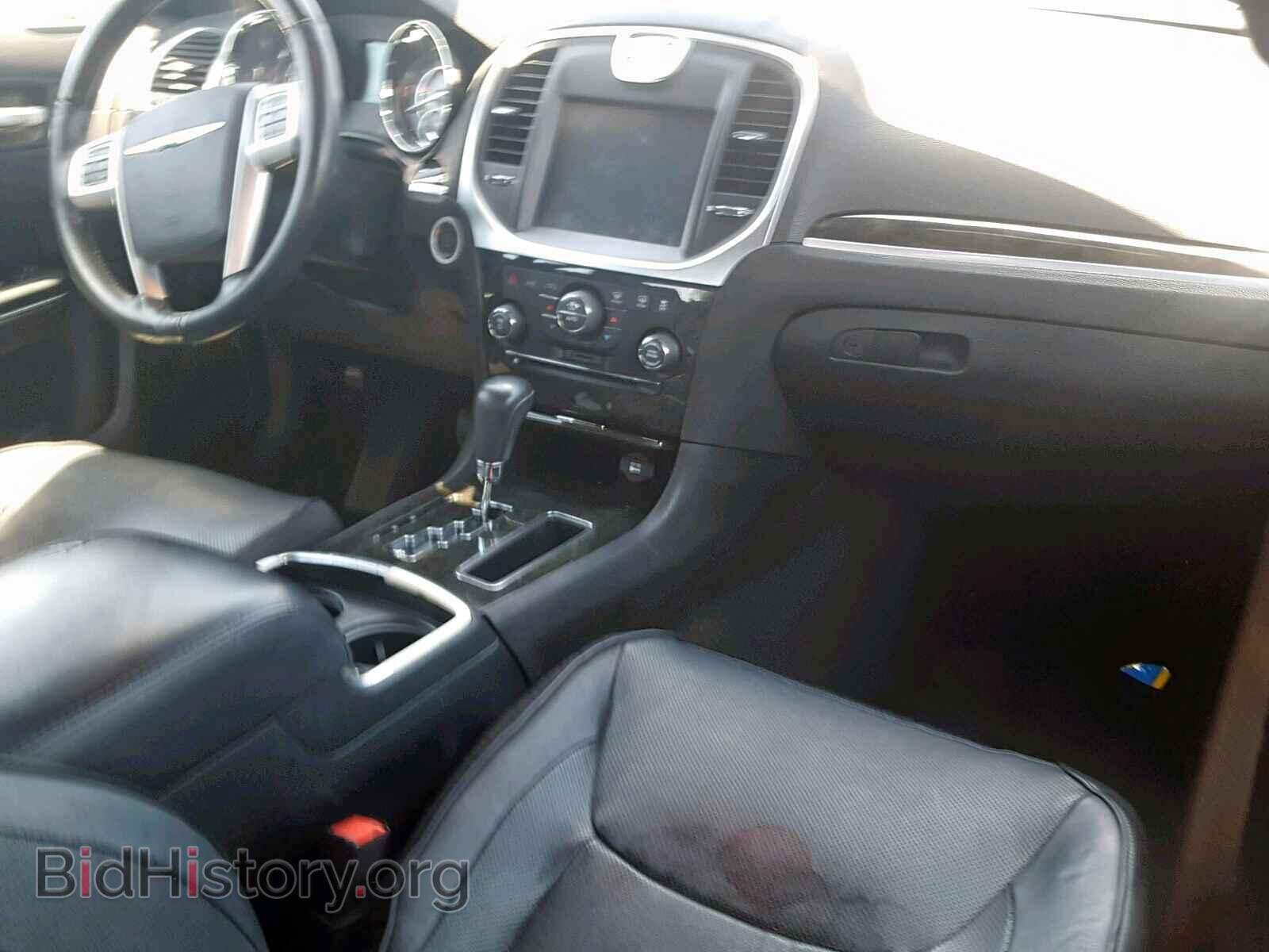2011 CHRYSLER 300 - VIN: 2C3CA5CG4BH527445 - Фото 9