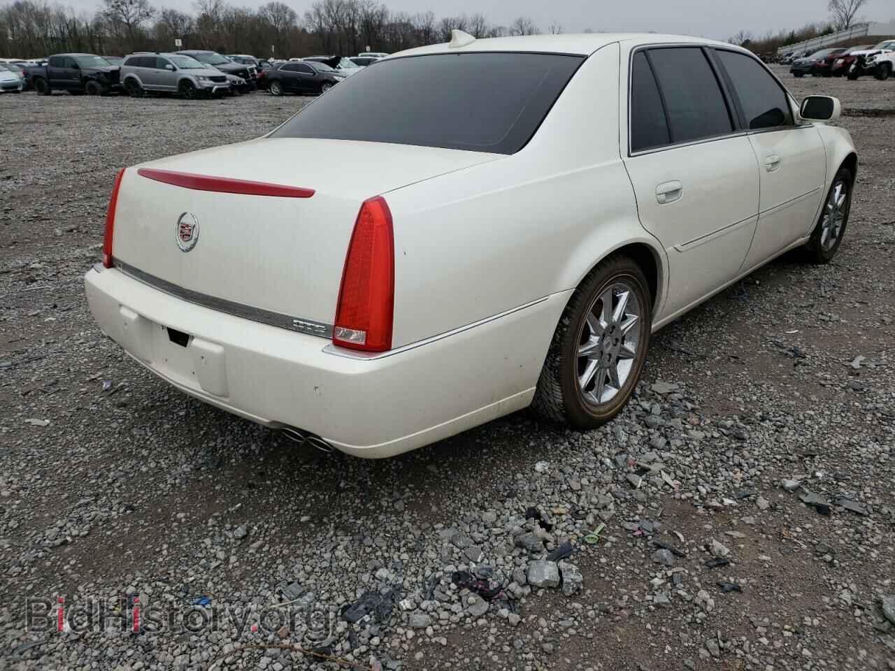 2011 CADILLAC DTS - VIN: 1G6KD5E62BU106830 - Photo 4