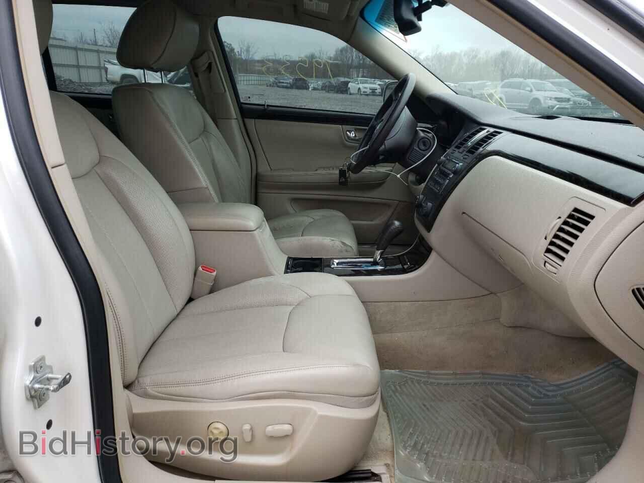 2011 CADILLAC DTS - VIN: 1G6KD5E62BU106830 - Photo 5