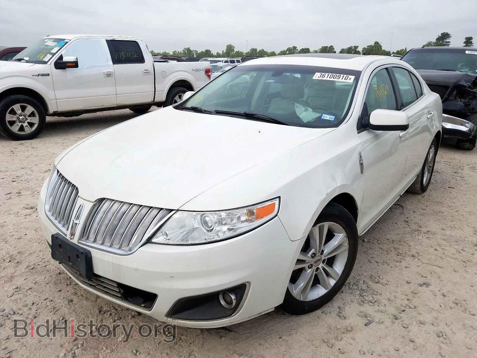 2009 LINCOLN MKS - VIN: 1LNHM93RX9G624832 - Фото 2