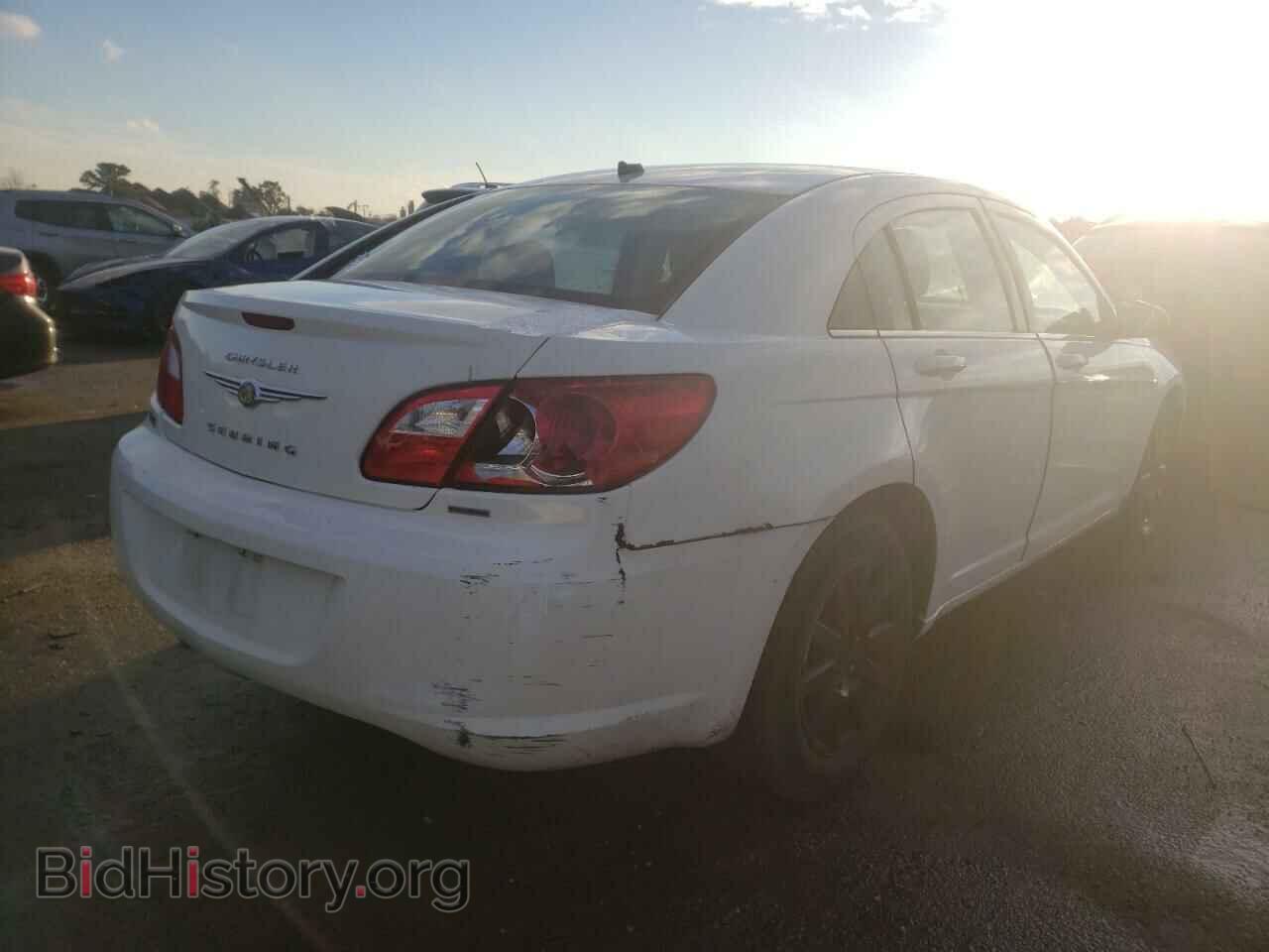 2010 CHRYSLER SEBRING - VIN: 1C3CC4FD8AN175854 - Фото 4