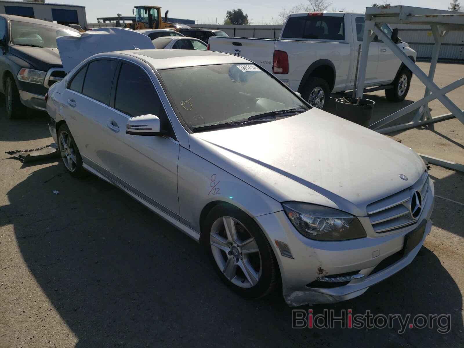 Photo WDDGF5EBXBR182167 - MERCEDES-BENZ C CLASS 2011