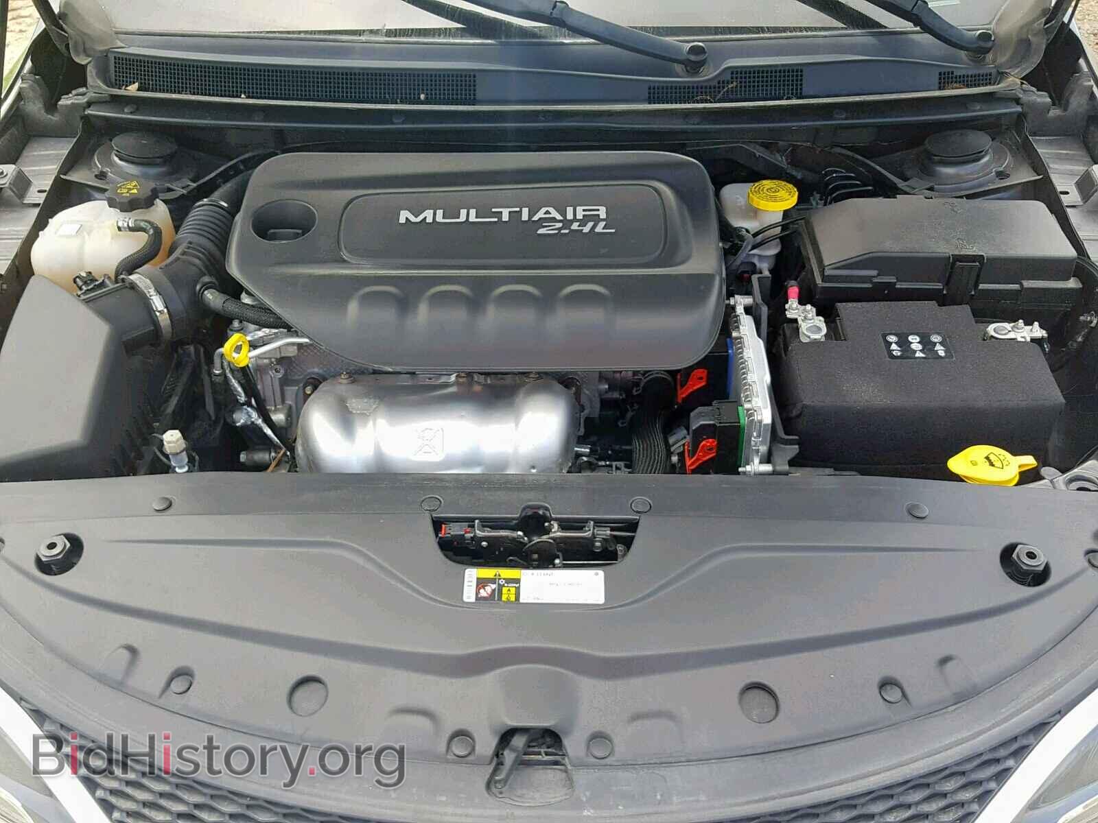 2016 CHRYSLER 200 - VIN: 1C3CCCAB3GN149560 - Photo 5
