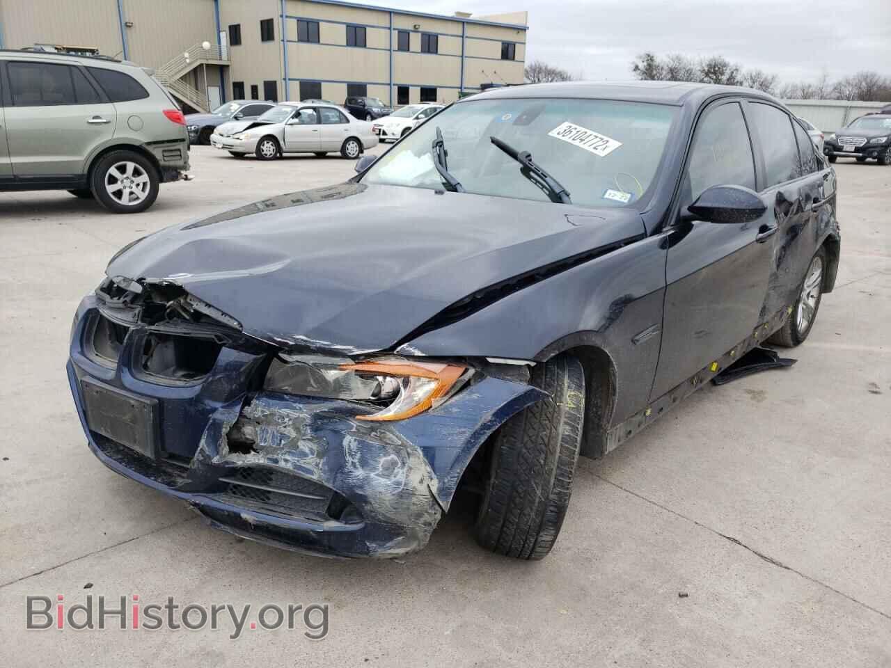 2008 BMW 3 SERIES - VIN: WBAVA33558P143604 - Фото 2