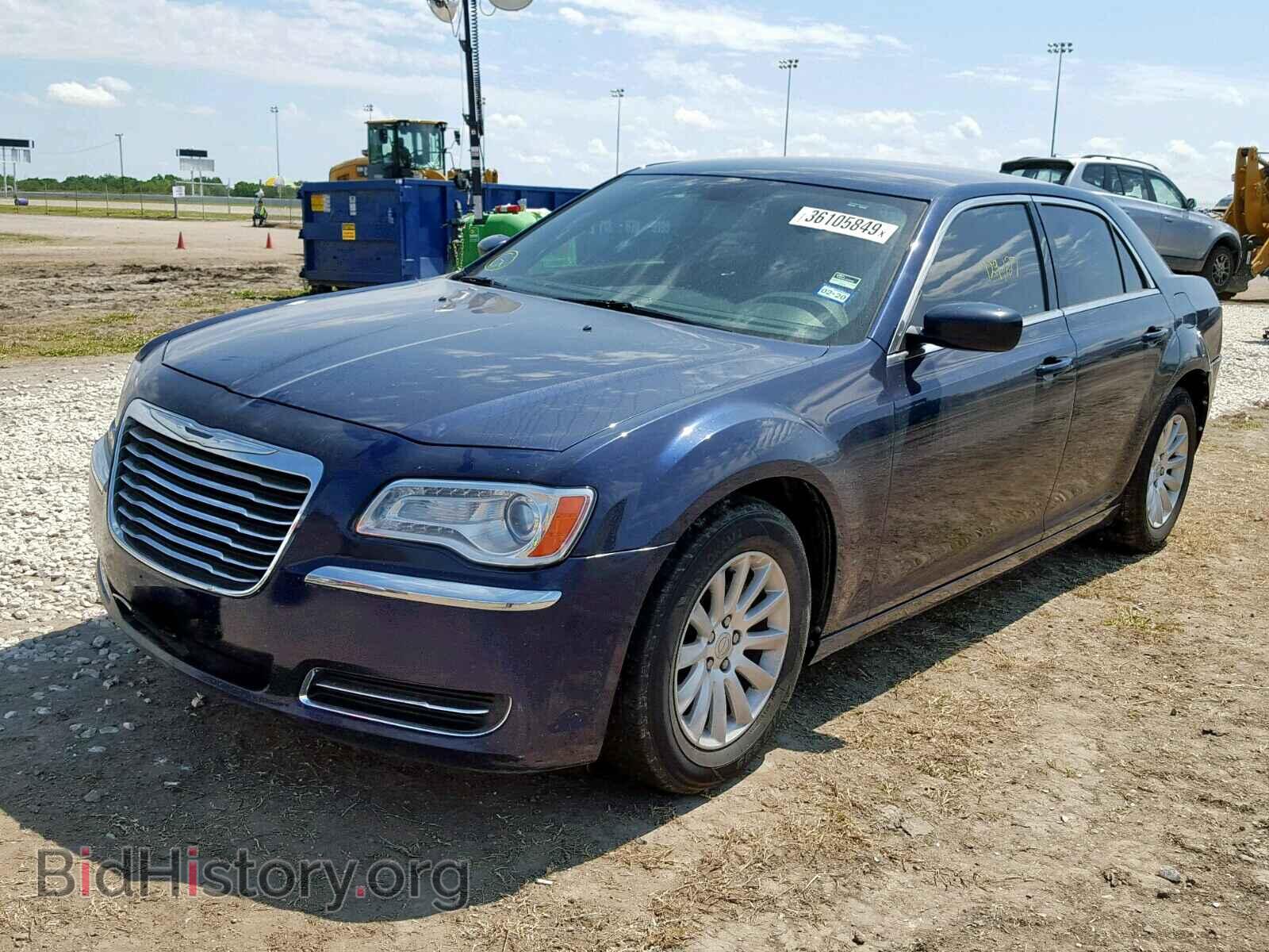 2013 CHRYSLER 300 - VIN: 2C3CCAAG9DH736012 - Фото 2