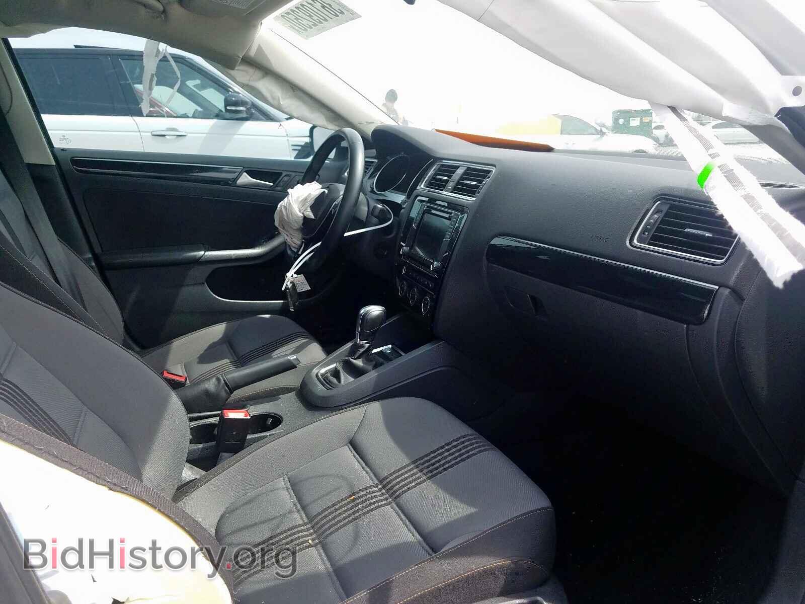 2017 VOLKSWAGEN JETTA - VIN: 3VWDB7AJ0HM307766 - Фото 5