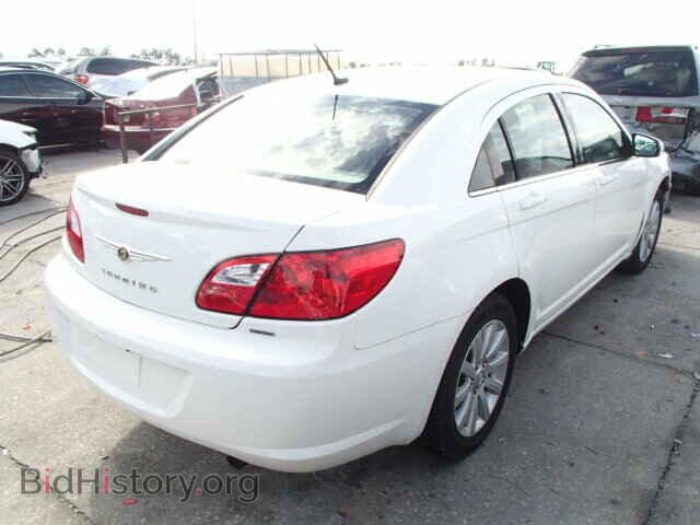 2010 CHRYSLER SEBRING - VIN: 1C3CC5FB6AN216728 - Фото 4