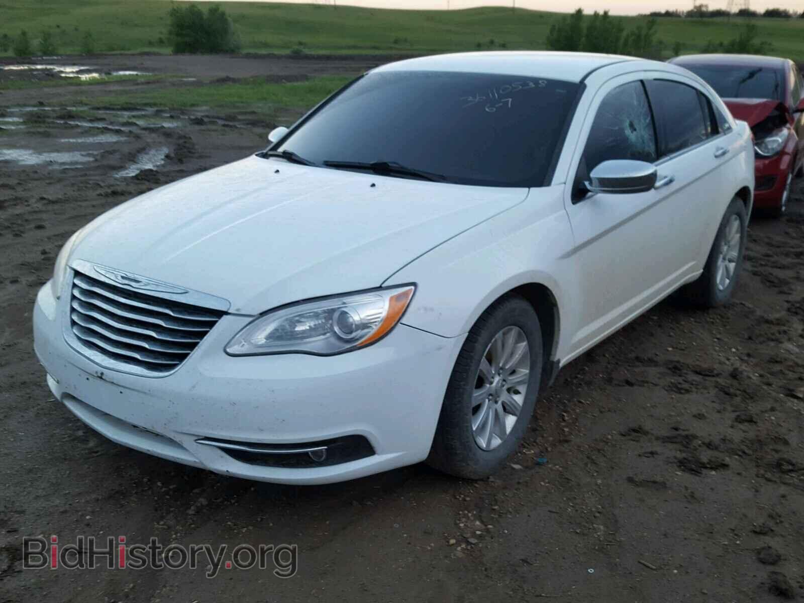 2013 CHRYSLER 200 - VIN: 1C3CCBCG1DN751839 - Photo 2