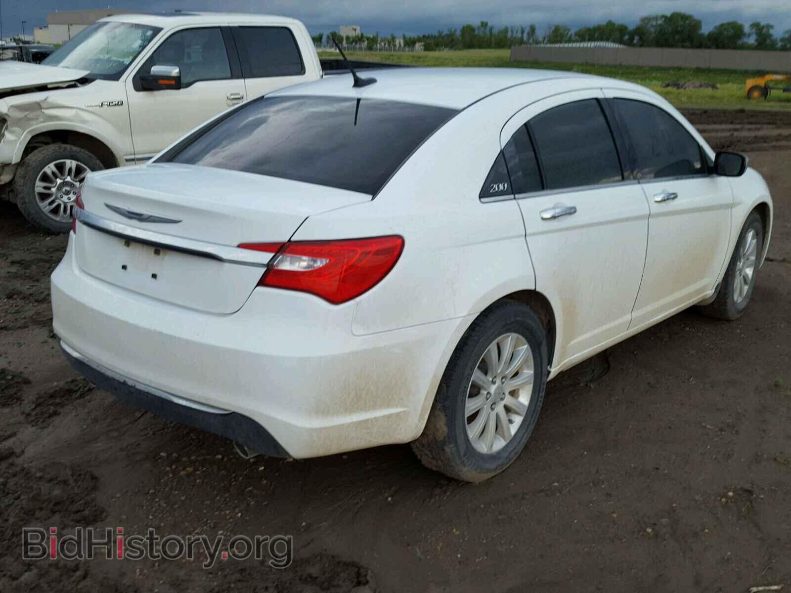 2013 CHRYSLER 200 - VIN: 1C3CCBCG1DN751839 - Photo 4