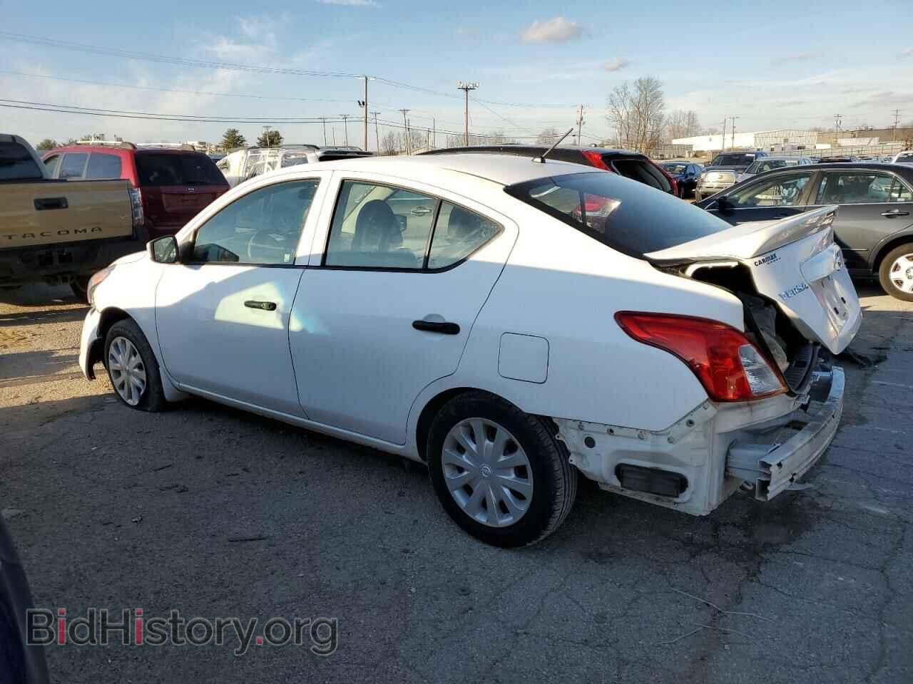 2018 NISSAN VERSA - VIN: 3N1CN7AP7JL810896 - Фото 2