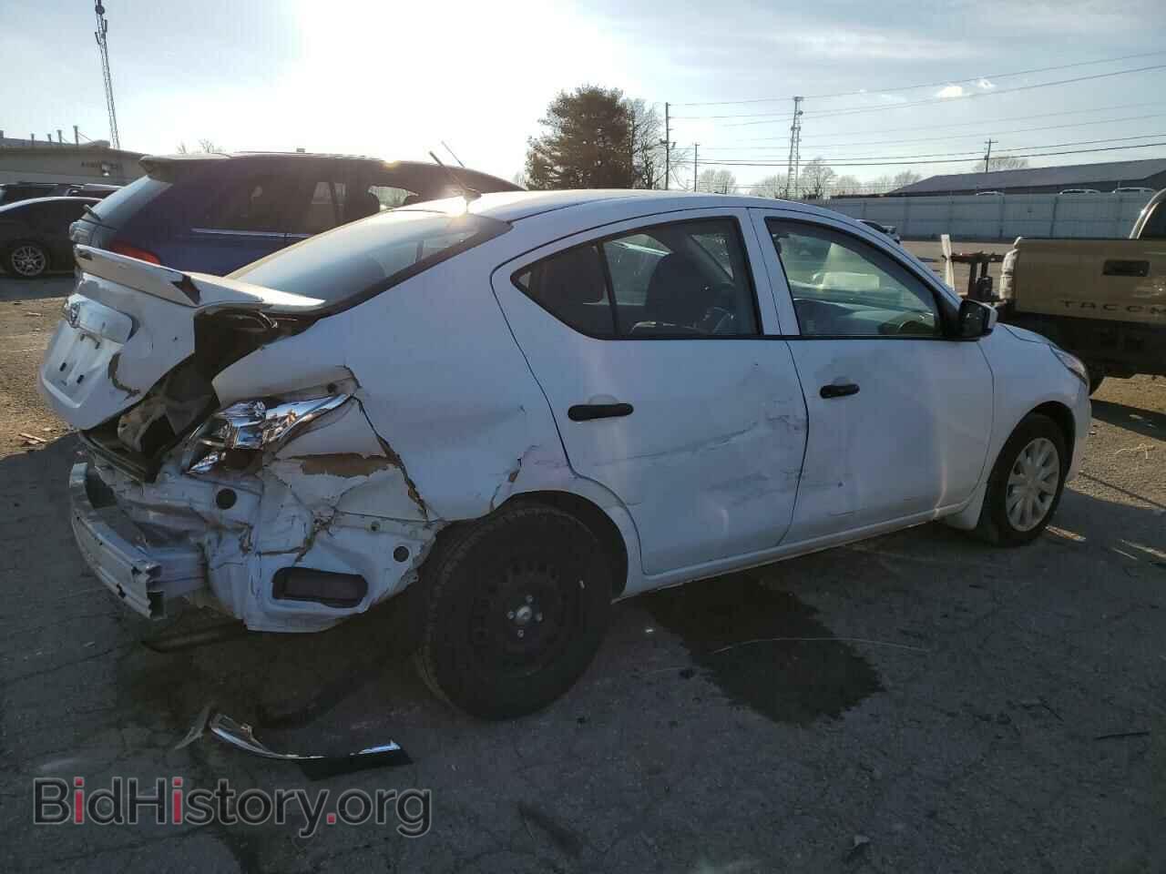 2018 NISSAN VERSA - VIN: 3N1CN7AP7JL810896 - Фото 3