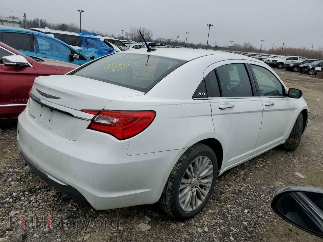 2013 CHRYSLER 200 - VIN: 1C3CCBCG0DN575558 - Фото 3