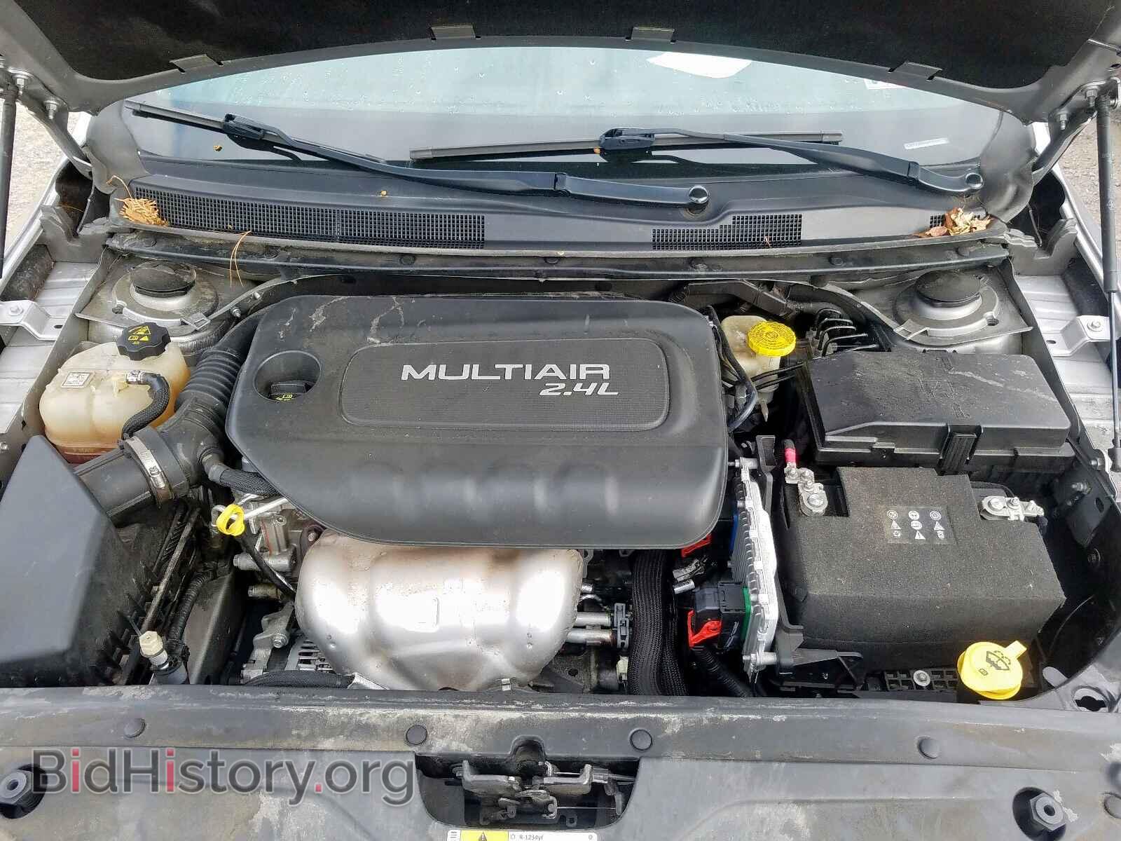 2016 CHRYSLER 200 - VIN: 1C3CCCAB4GN143590 - Фото 7