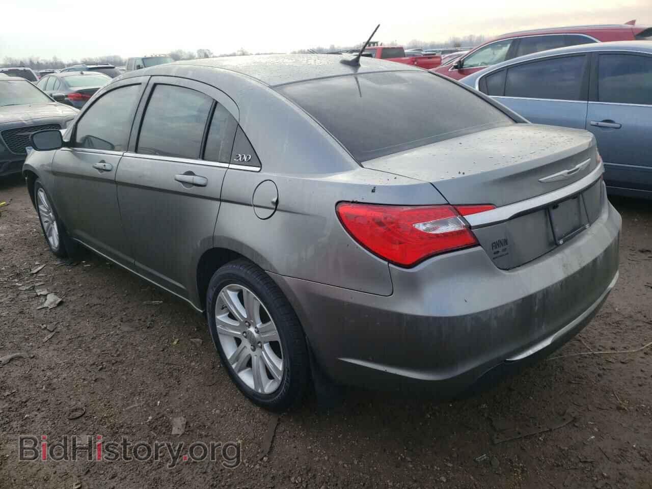2013 CHRYSLER 200 - VIN: 1C3CCBBB1DN743374 - Фото 2