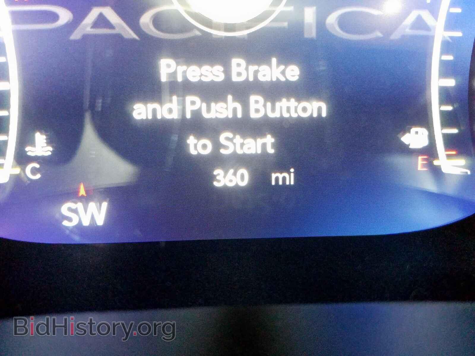 2020 CHRYSLER PACIFICA T - VIN: 2C4RC1EGXLR100451 - Photo 8