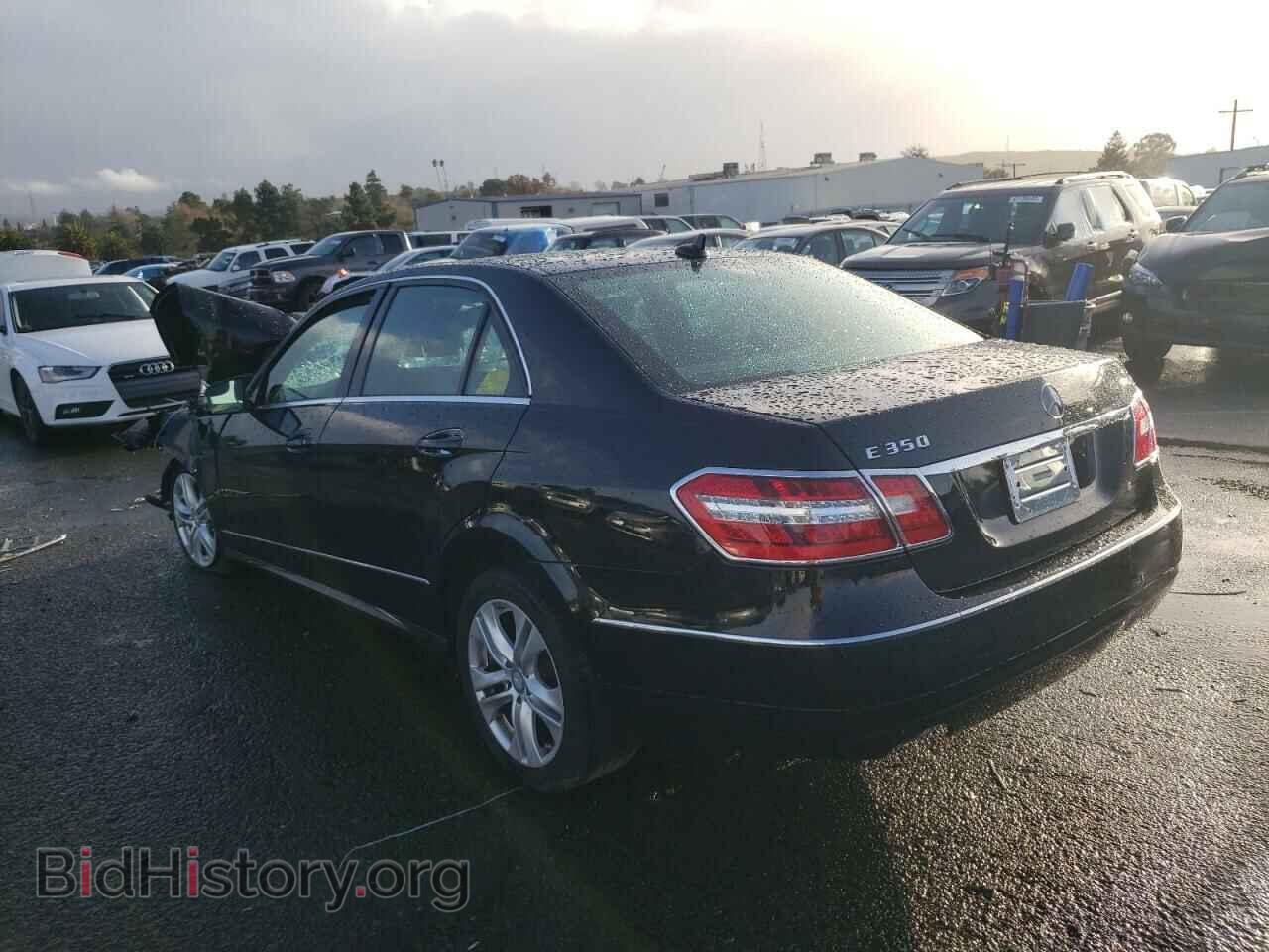 2011 MERCEDES-BENZ E-CLASS - VIN: WDDHF5GB5BA395026 - Фото 2