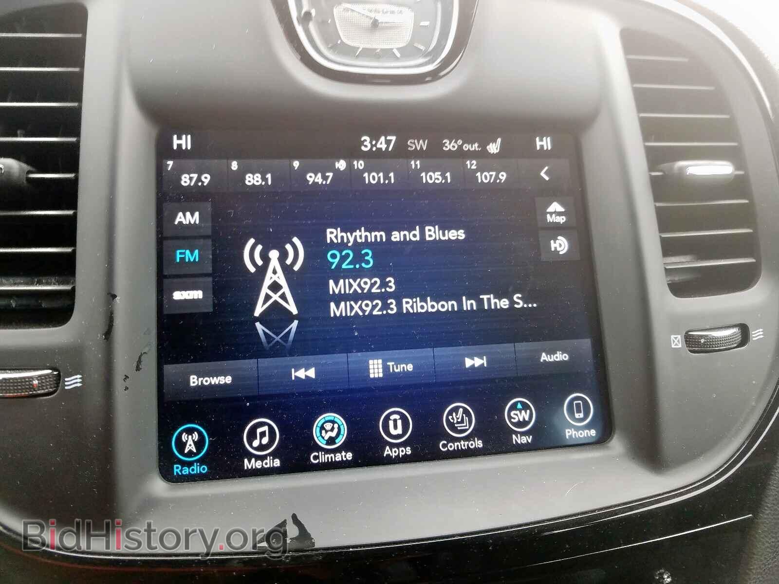 2017 CHRYSLER 300 - VIN: 2C3CCAGG9HH591891 - Фото 9