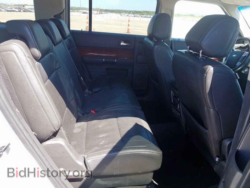 2011 Ford FLEX (VIN 2FMGK5DC0BBD26050) — photo 6 of 10