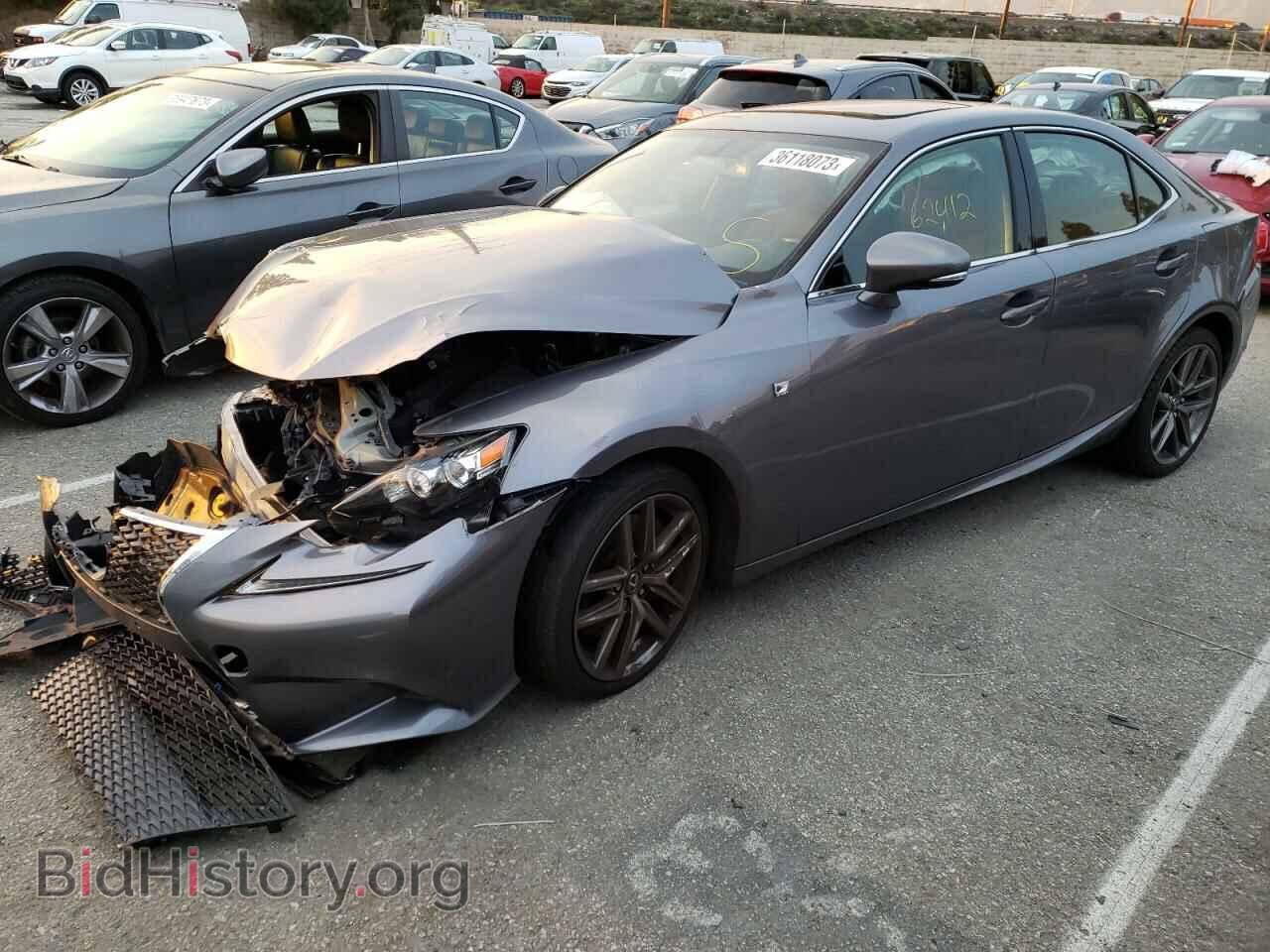 Photo JTHBE1D29G5026751 - LEXUS IS 2016