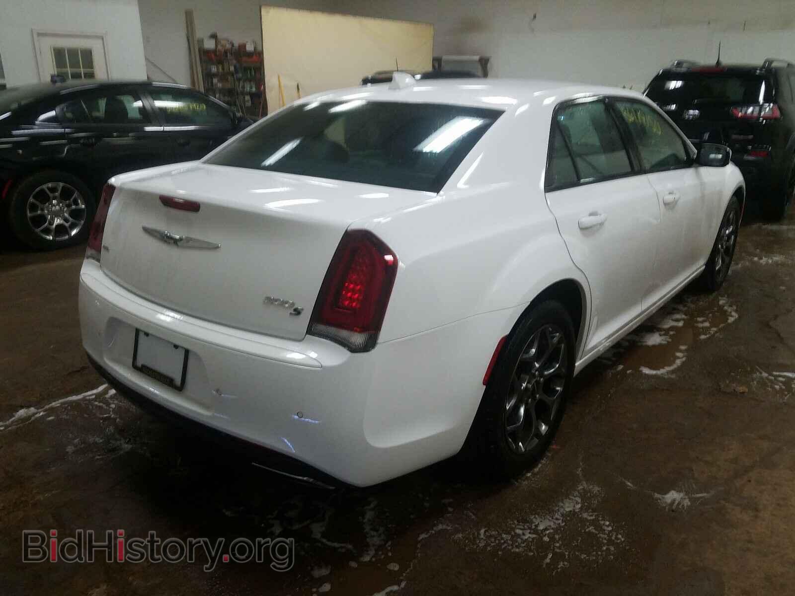 2017 CHRYSLER 300 - VIN: 2C3CCAGG9HH577893 - Фото 4