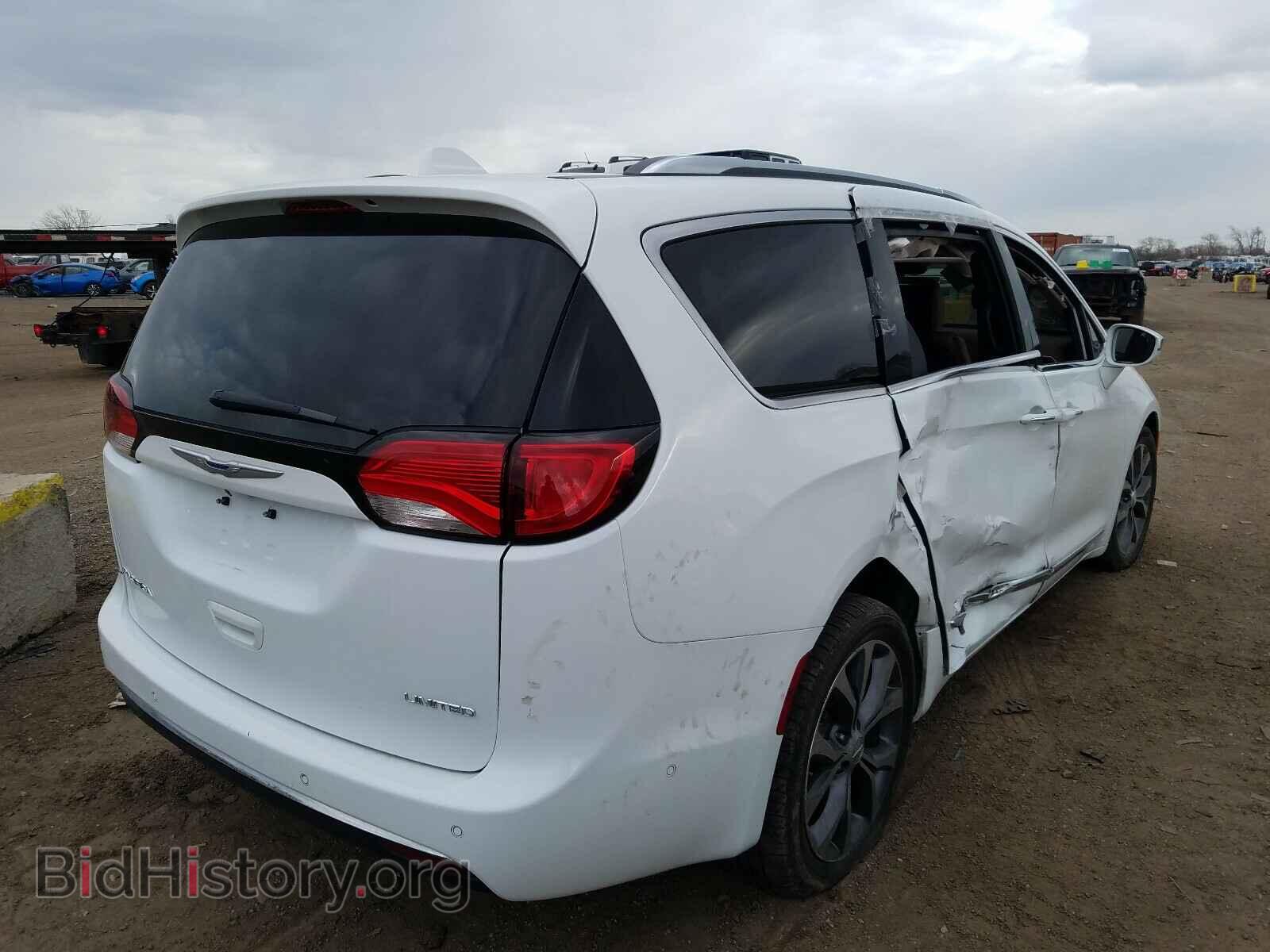 2017 CHRYSLER PACIFICA - VIN: 2C4RC1GG8HR804782 - Фото 4