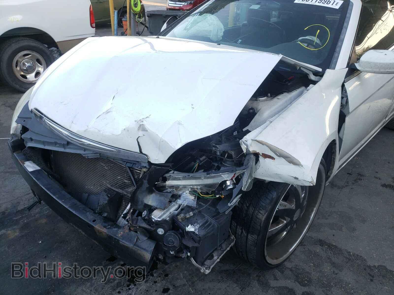 2011 CHRYSLER 200 - VIN: 1C3BC2EB1BN615110 - Фото 9
