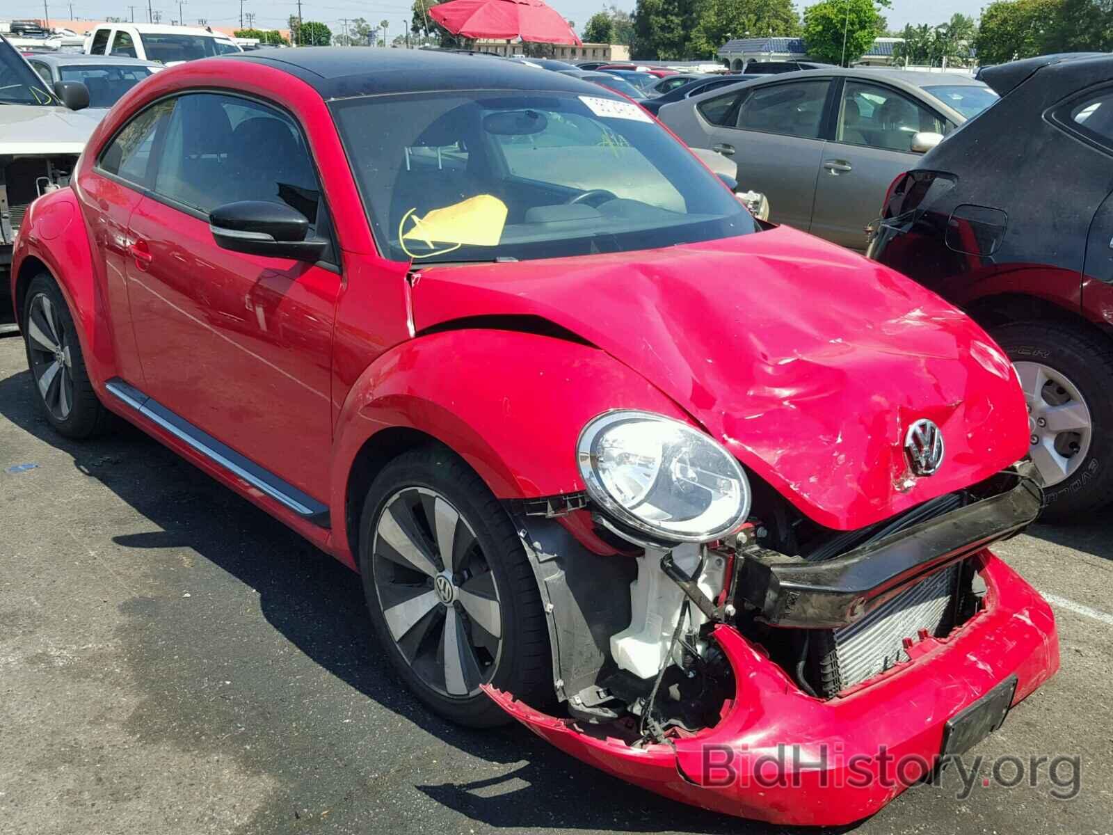 Photo 3VWVA7AT8DM631213 - VOLKSWAGEN BEETLE 2013