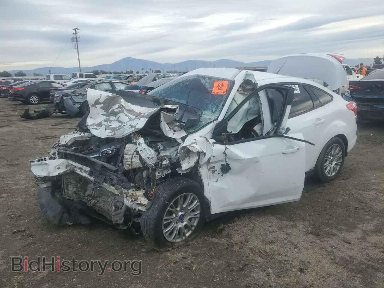 Photo 1FAHP3F22CL178249 - FORD FOCUS 2012