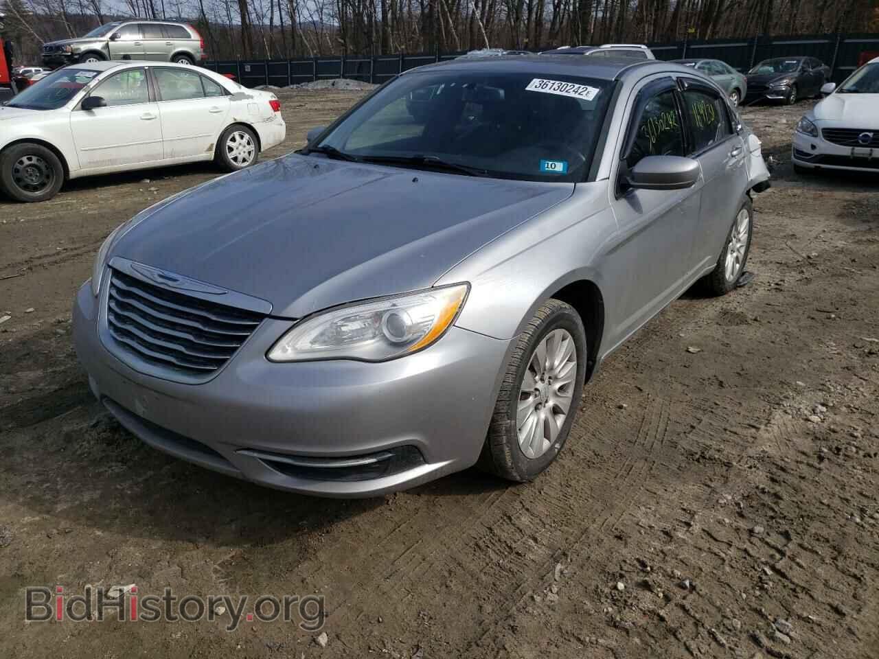 2013 CHRYSLER 200 - VIN: 1C3CCBAB5DN620792 - Фото 2