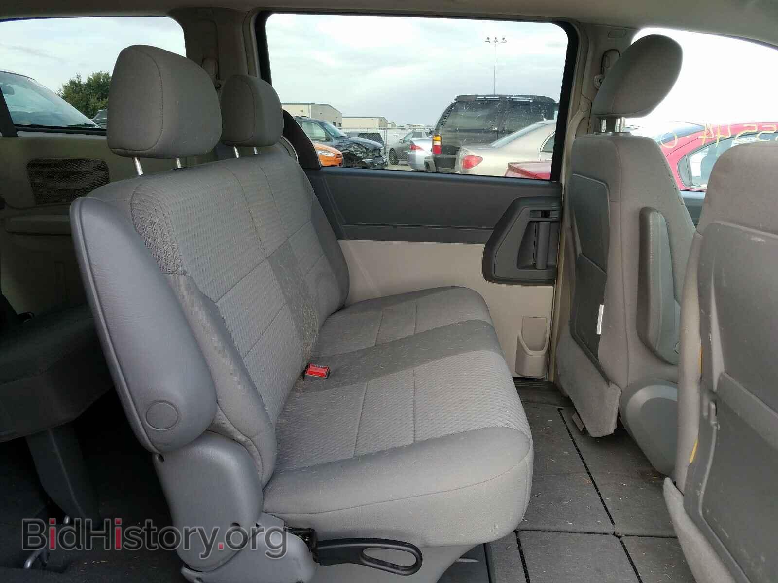 2008 CHRYSLER MINIVAN - VIN: 2A8HR44H28R671857 - Фото 6
