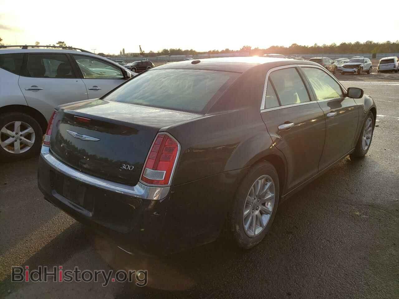 2012 CHRYSLER 300 - VIN: 2C3CCACG4CH243236 - Фото 3