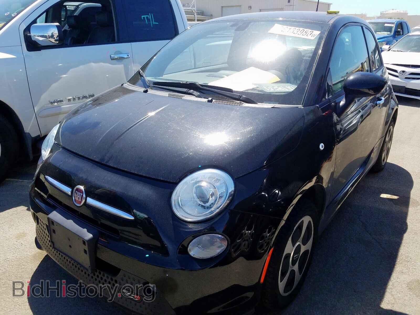 2017 FIAT 500 - VIN: 3C3CFFGEXHT586161 - Photo 2