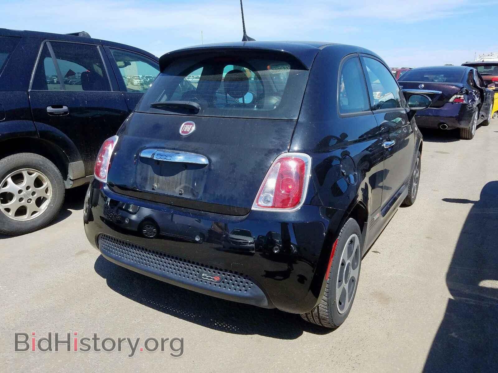 2017 FIAT 500 - VIN: 3C3CFFGEXHT586161 - Photo 4
