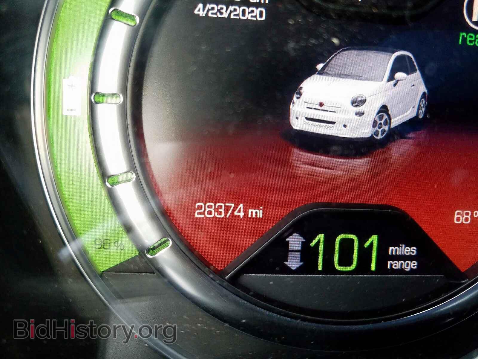 2017 FIAT 500 - VIN: 3C3CFFGEXHT586161 - Photo 8