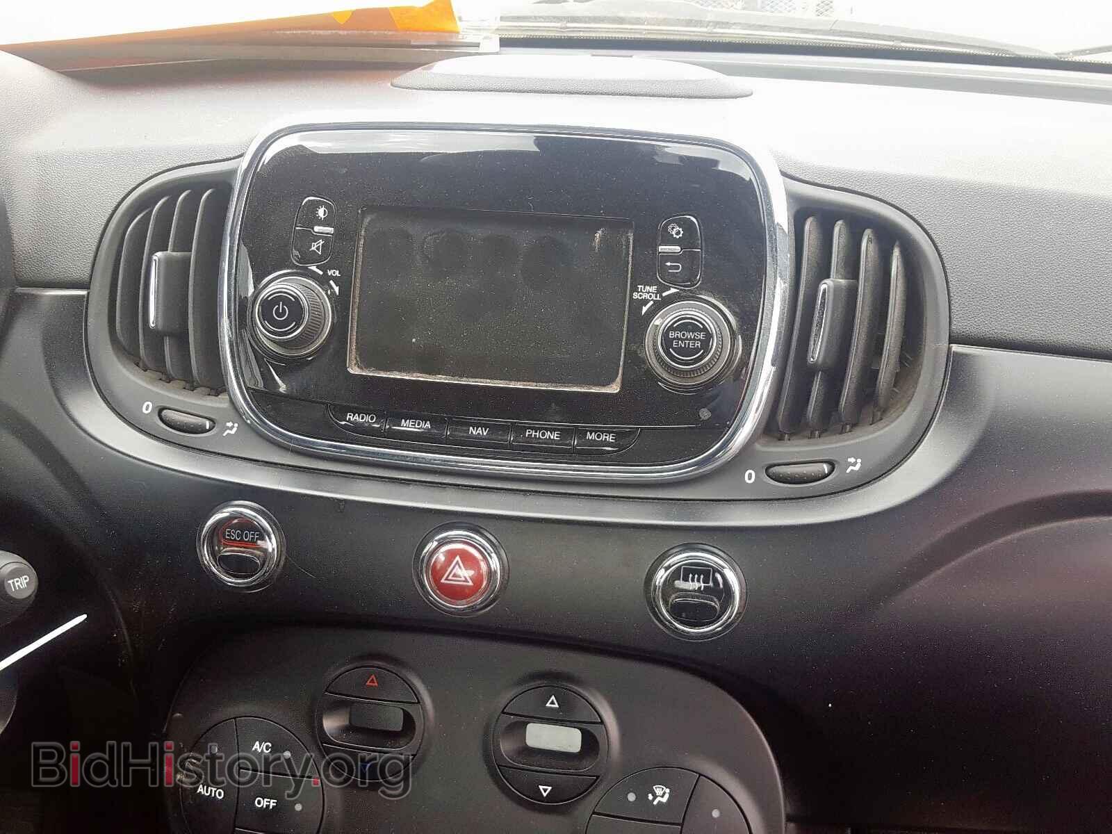 2017 FIAT 500 - VIN: 3C3CFFGE3HT586213 - Photo 9