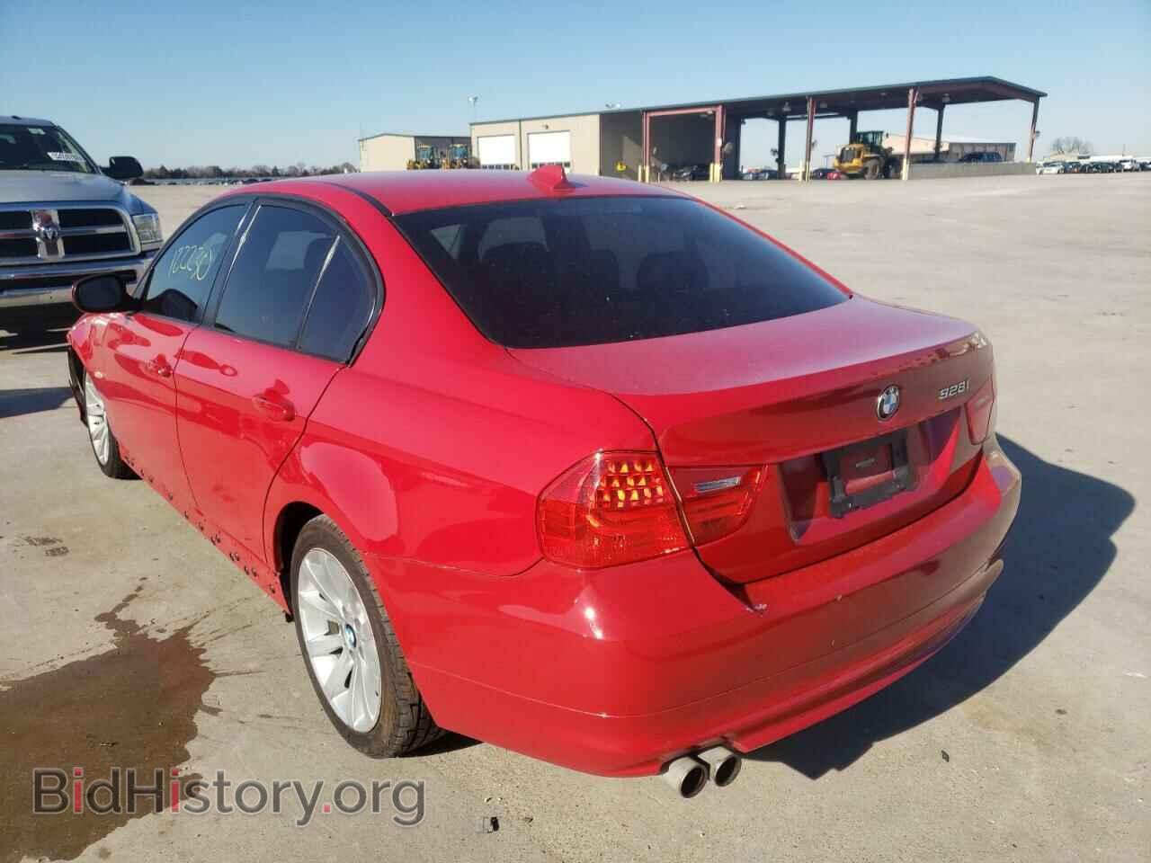 2011 BMW 3 SERIES - VIN: WBAPH7C53BE683550 - Фото 3