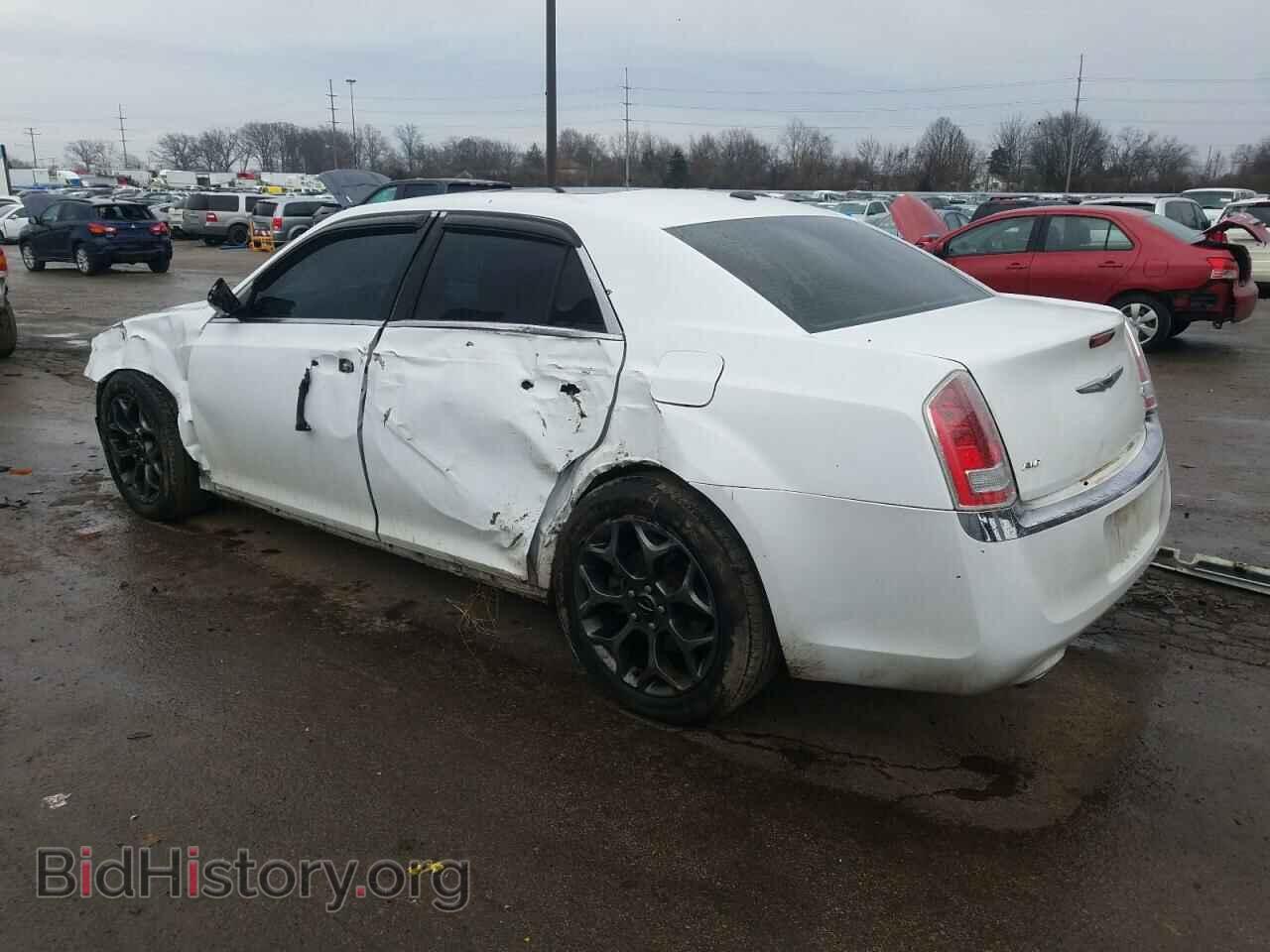 2013 CHRYSLER 300 - VIN: 2C3CCAGG8DH659589 - Фото 2