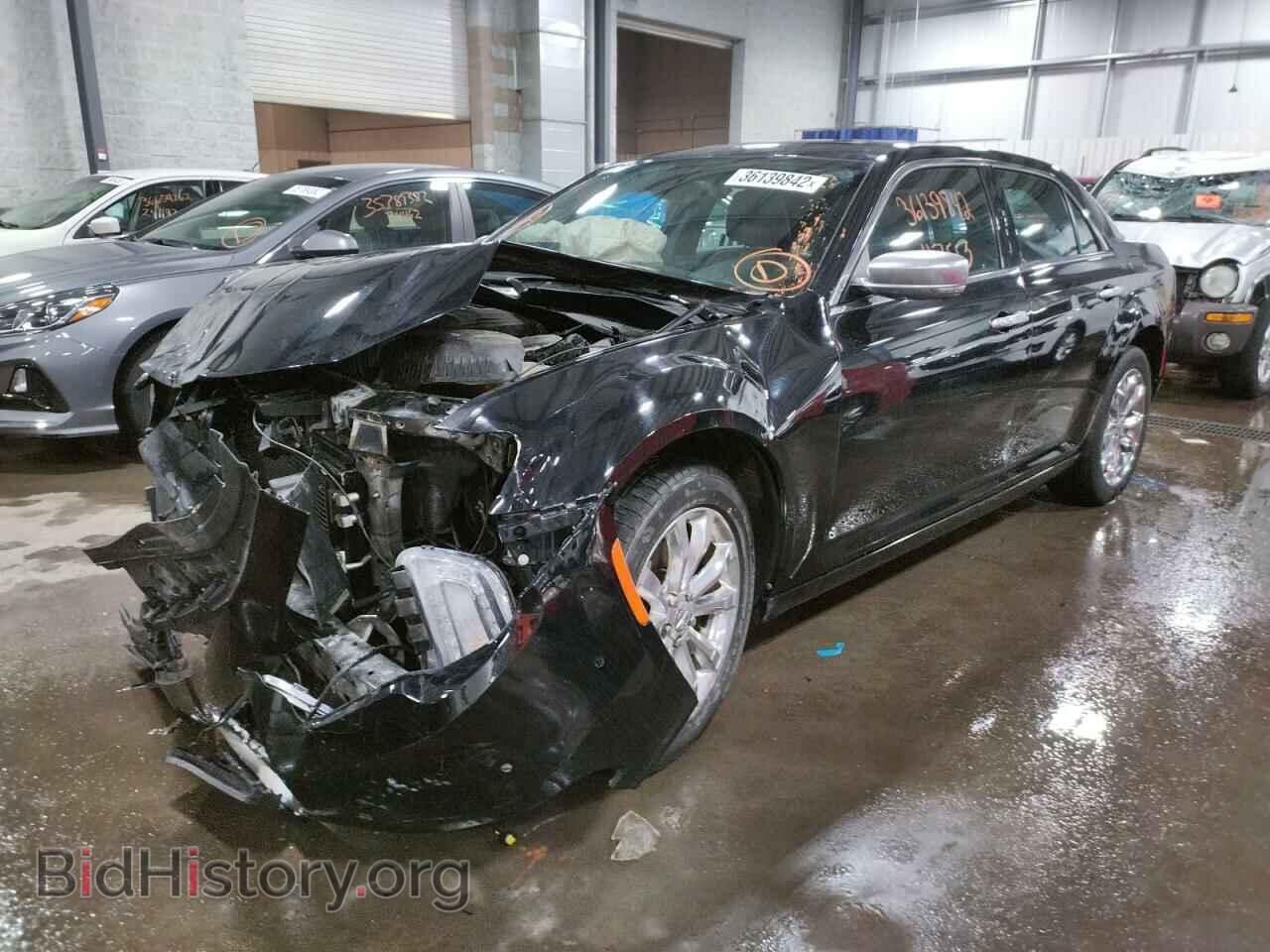 2015 CHRYSLER 300 - VIN: 2C3CCASG0FH860364 - Фото 2